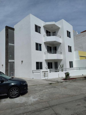 Departamento Zona Dorada 100 mts de Playa